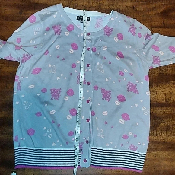 Black Rivet Cardigan - Picture 10 of 10